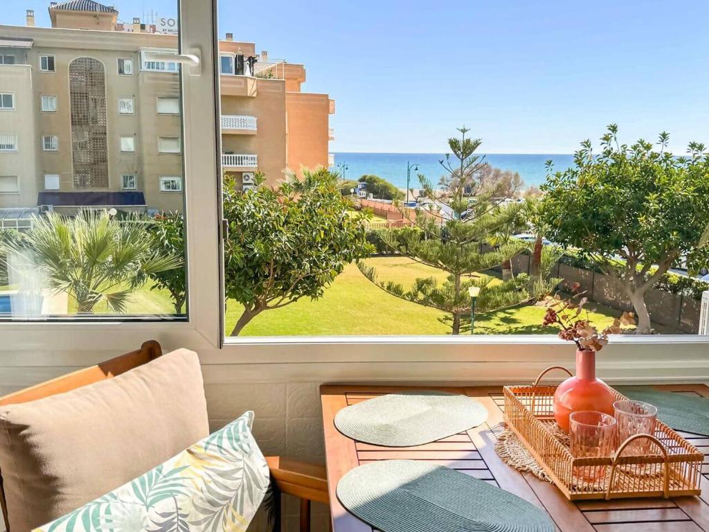 Apartamento con vistas al mar a 1 min. de la playa