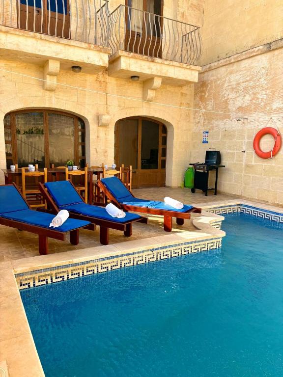 Gallery image of Tan-Nawrat Farmhouse in Għarb