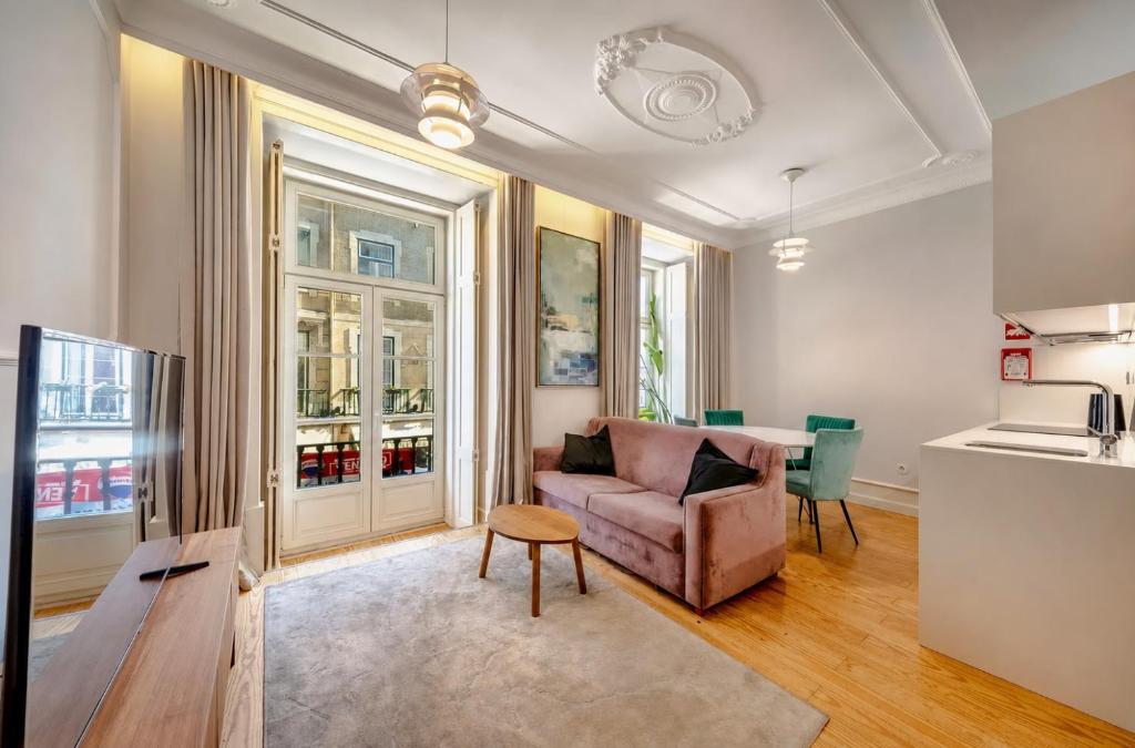 WHome Prime Baixa Location Shops, Dining & Attractions