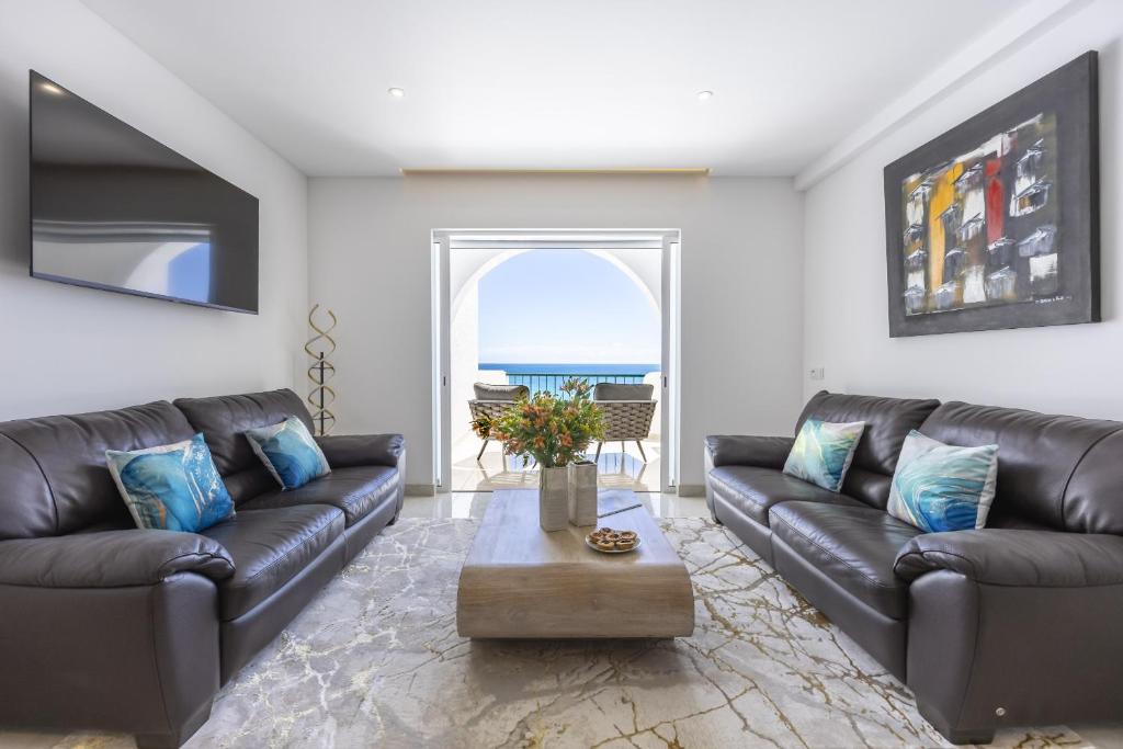 The Penthouse Waterside Village By CoolHouses