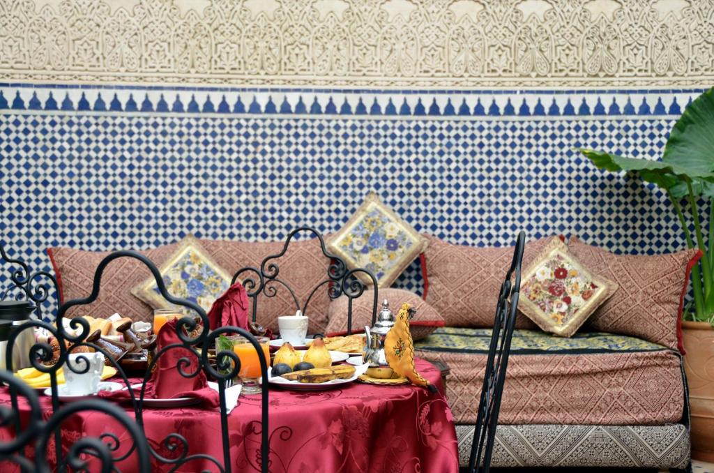 Posezení v ubytování Riad Dar Tahri & SPA