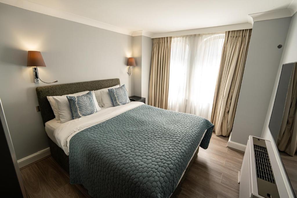 Mayfair House - 
