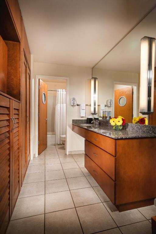 Staypineapple, Watertown Hotel, University District Seattle photo