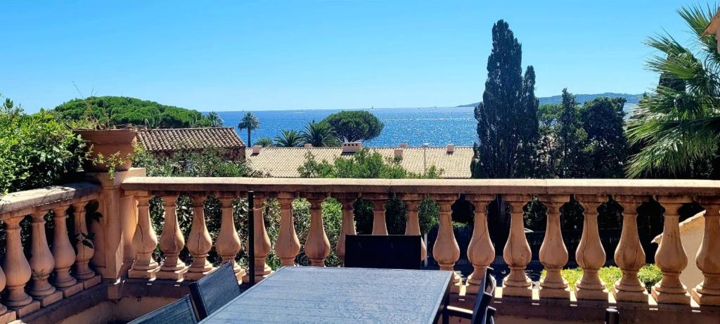 Modern house with pool - in Sainte-Maxime