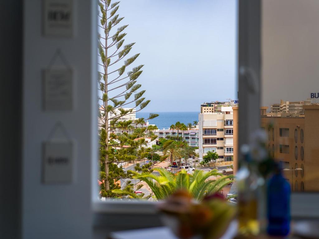 Penthouse Playa de Inglés near Yumbo with pool & parking