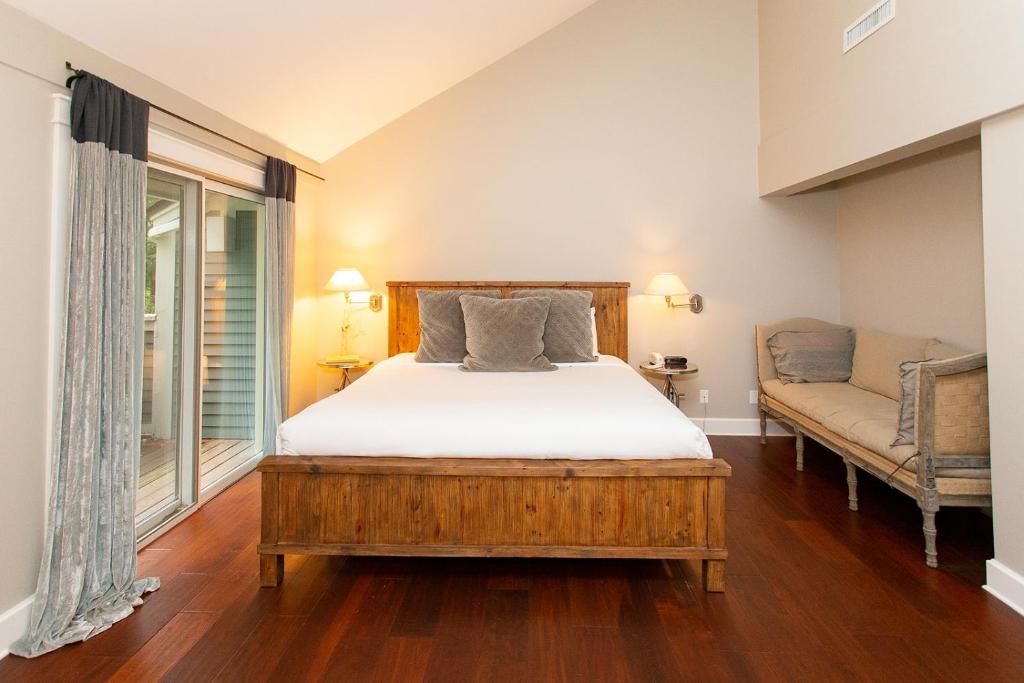 Topnotch Resort - 