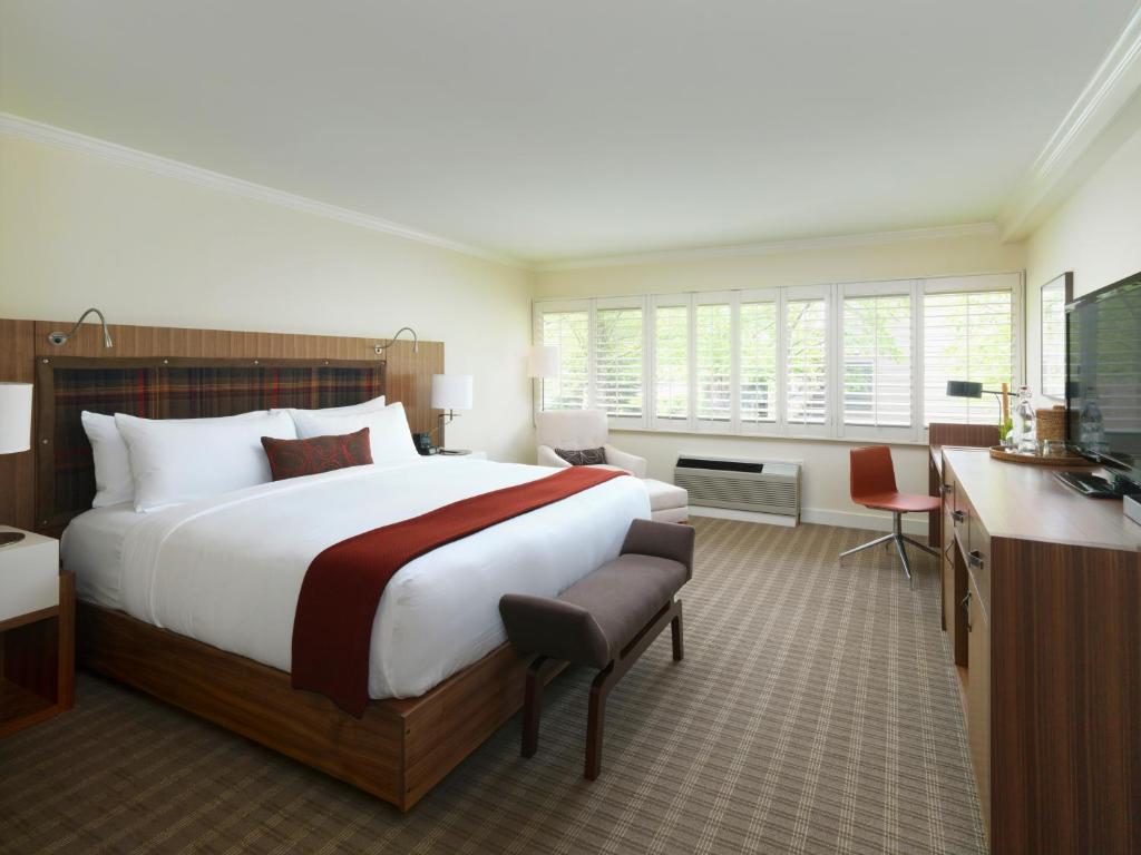 Topnotch Resort - 