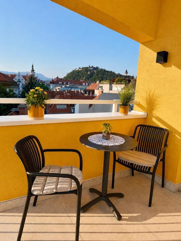 Stylish apartment, Balcony, Schlossberg view