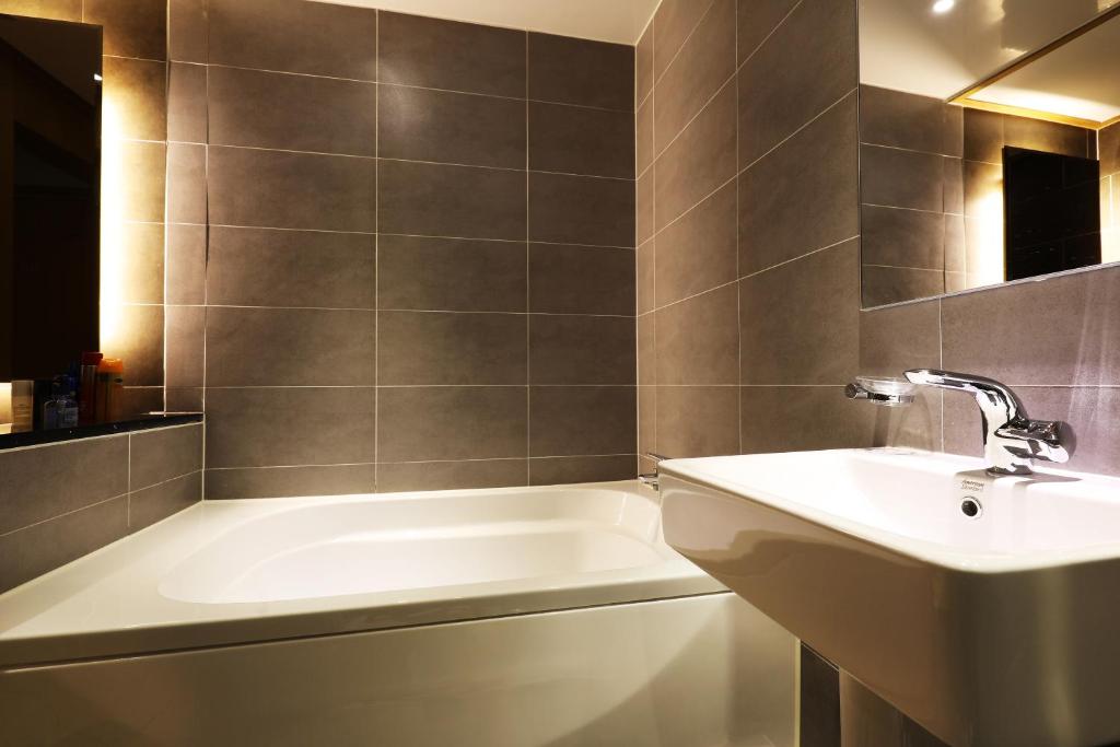 Koupelna v ubytování Bucheon SR Hotel