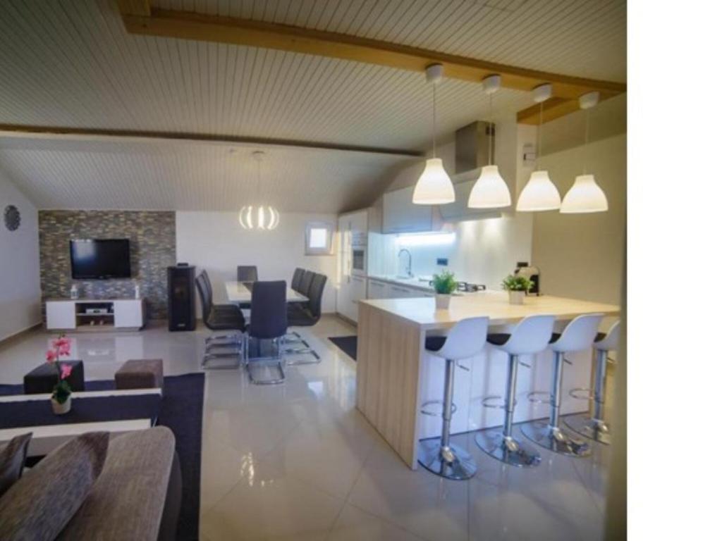 Apartments Foric - Two bedroom apartment 2