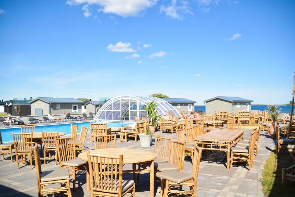 Bazén v ubytování Slite Strand resort nebo v jeho okolí