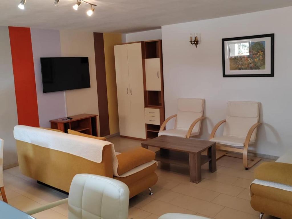 Apartments Lighthouse - A5 ThreeBedroom Apartment with Private Garden