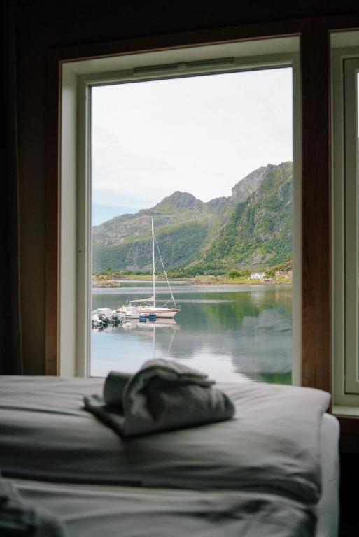 Beachfront · Private Beach Skårungen - Hotel, Cabins and Camping - Standard Double Room With Sea View