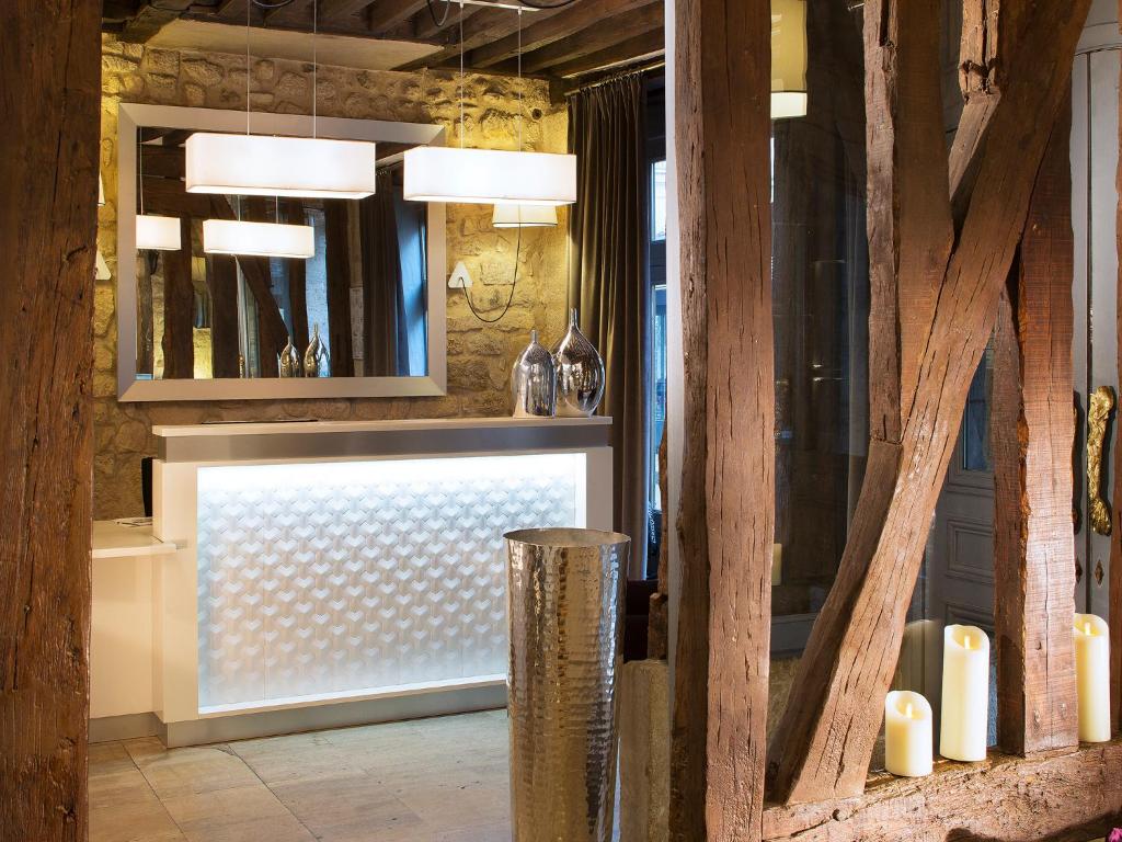 Hôtel Jacques de Molay - Fitness & Sauna - Resim 8