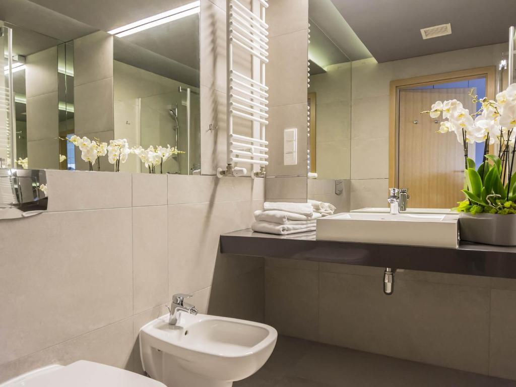 Kúpeľňa v ubytovaní VacationClub - Diune Apartment 502A