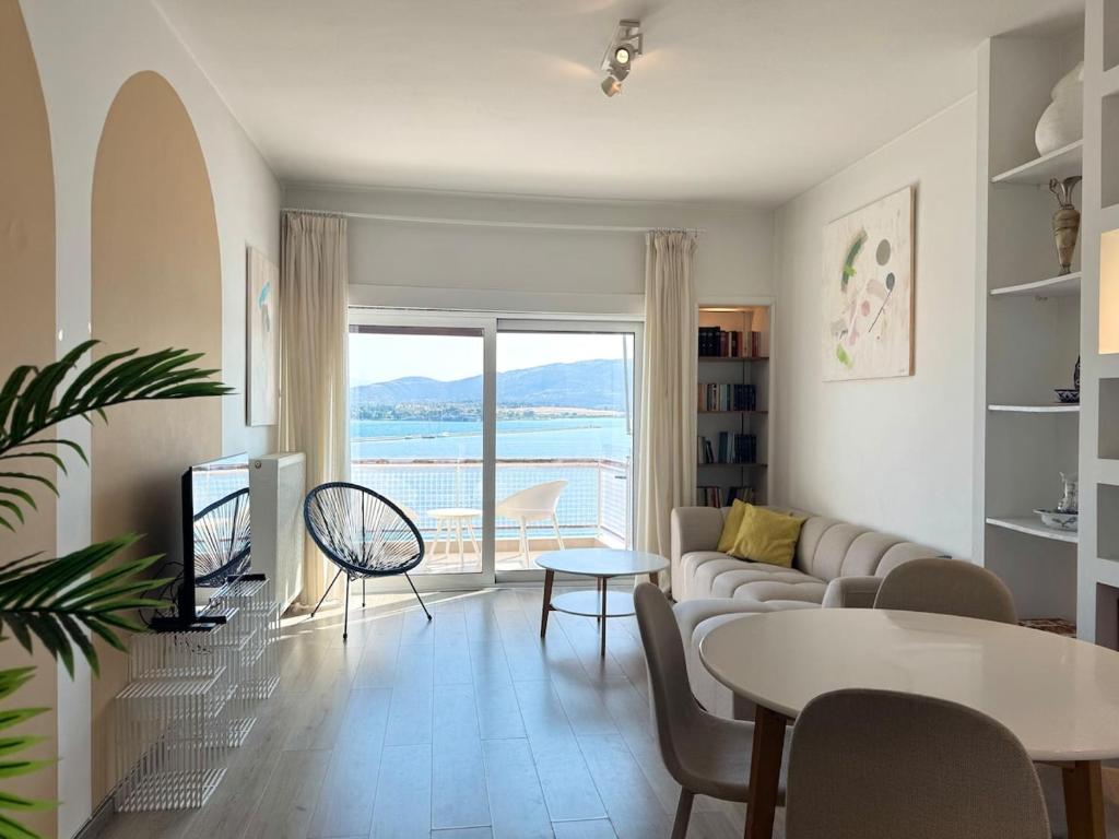 Breathtaking Seaview Apartment