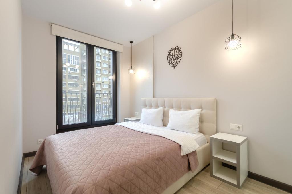 6-52 New York, Antonovycha 74, Kyiv centre, Olimpiiska metro nearby, stunning city view, Petrovdim Apartment фото 2