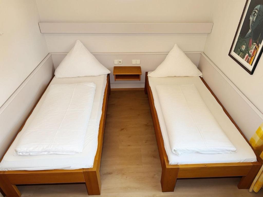 Landhotel Battenheimer Hof - Small Double Room