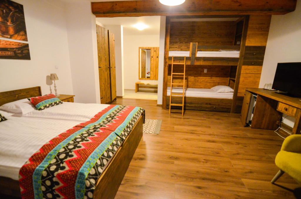 Pensiunea Banffy - Sala Familiar De Lujo