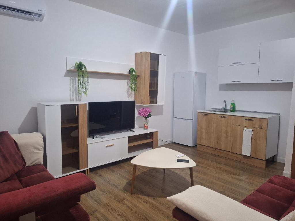 Beach Apartment Golem - Housity
