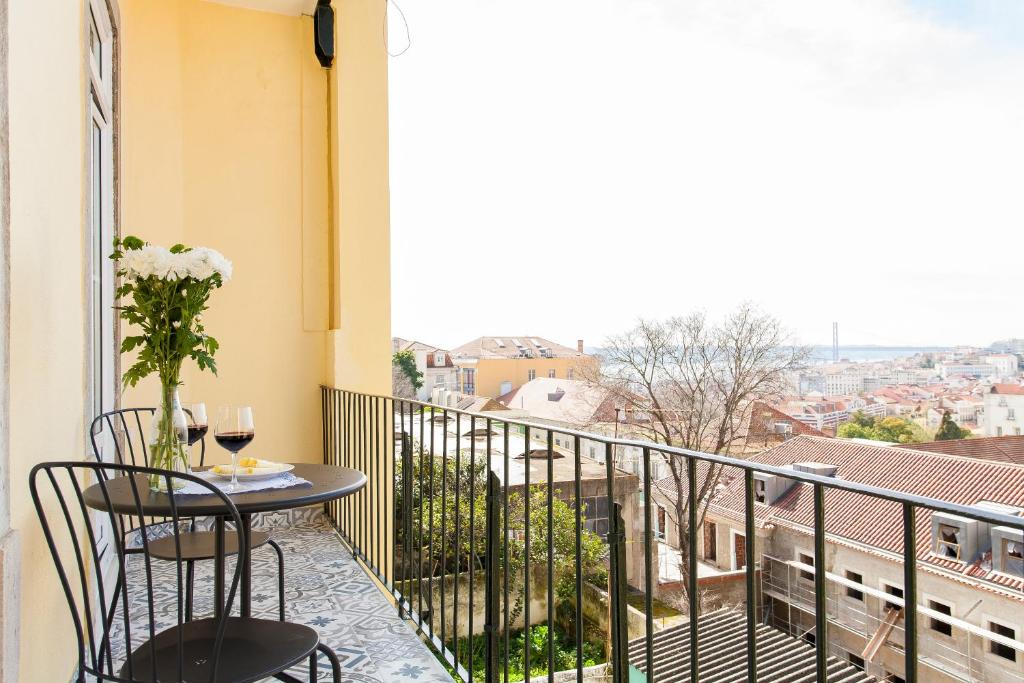 Bairro Alto Viewpoint Flat - Housity