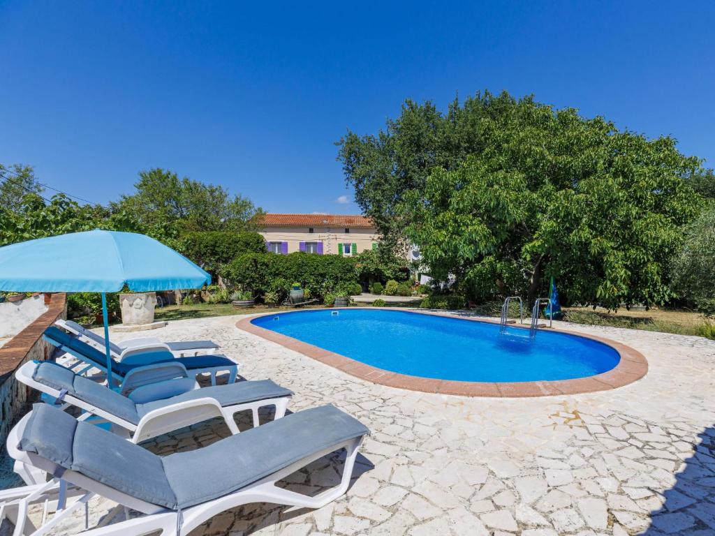 Holiday Home Helena by Interhome