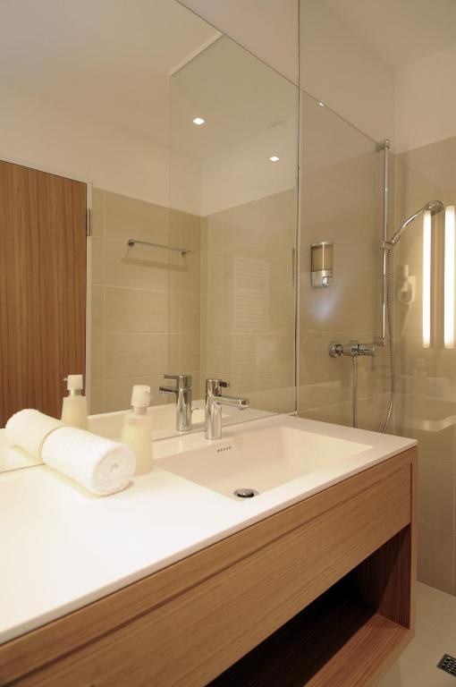 Koupelna v ubytování Hotel Thalmair