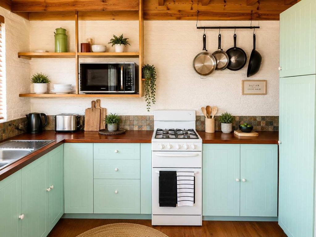 Gallery image of Rosemary Cottage - short walk to Gannet Beach in Bawley Point