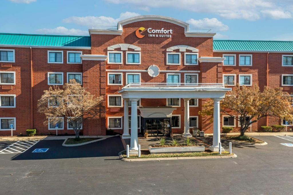 Comfort Inn & Suites Brentwood - Nashville - Housity