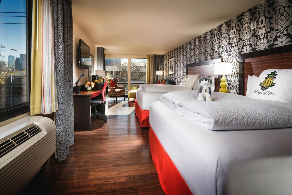 Staypineapple, The Maxwell Hotel, Seattle Center Seattle photo