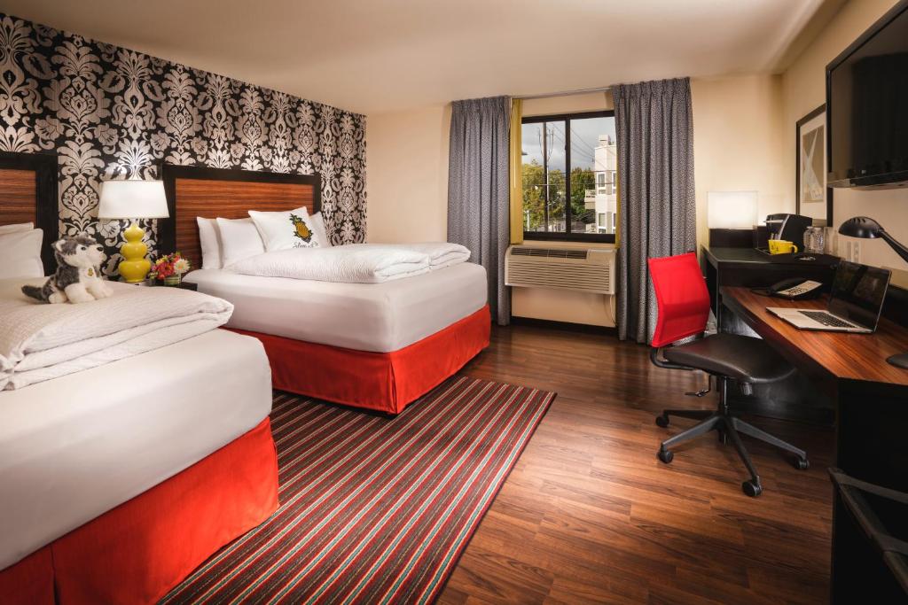 Letto o letti in una camera di Staypineapple, The Maxwell Hotel, Seattle Center Seattle