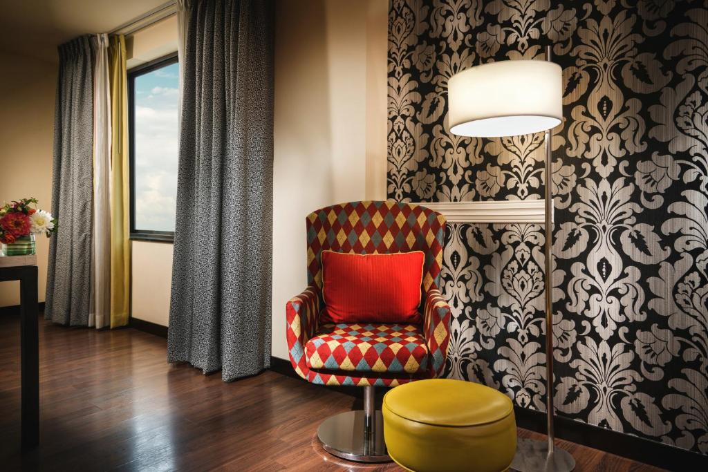 Area soggiorno di Staypineapple, The Maxwell Hotel, Seattle Center Seattle