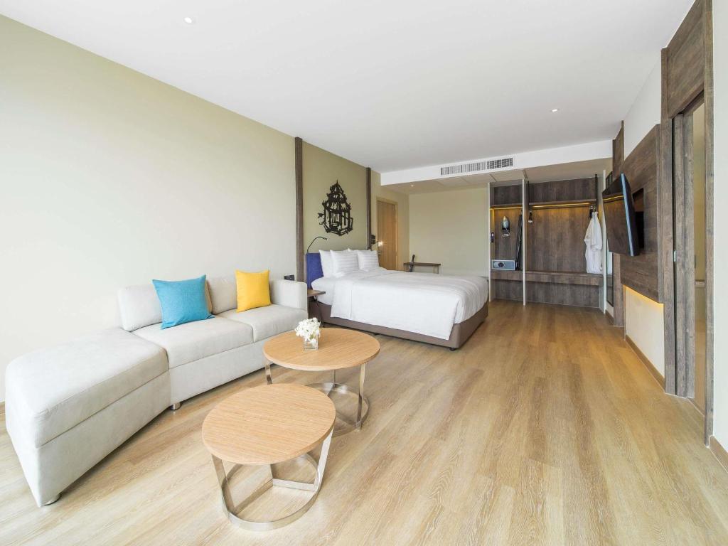 Novotel Koh Si Chang - Two-Bedroom Pool Villa With Ocean Front View