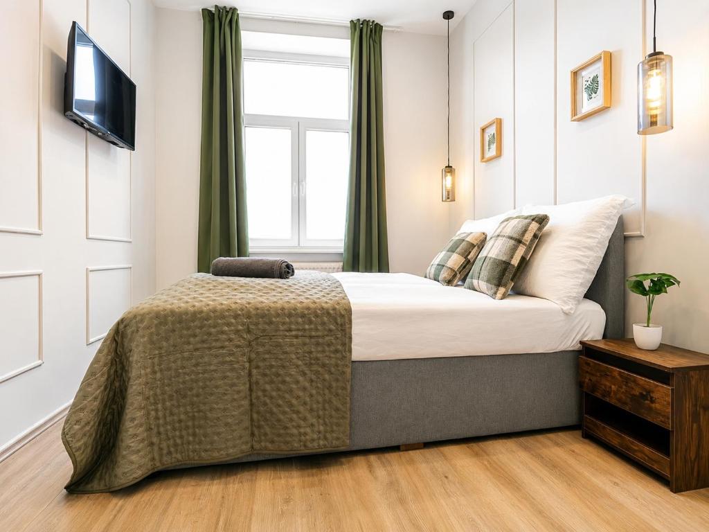 Bright and Modern Room in Meidling District Vienna