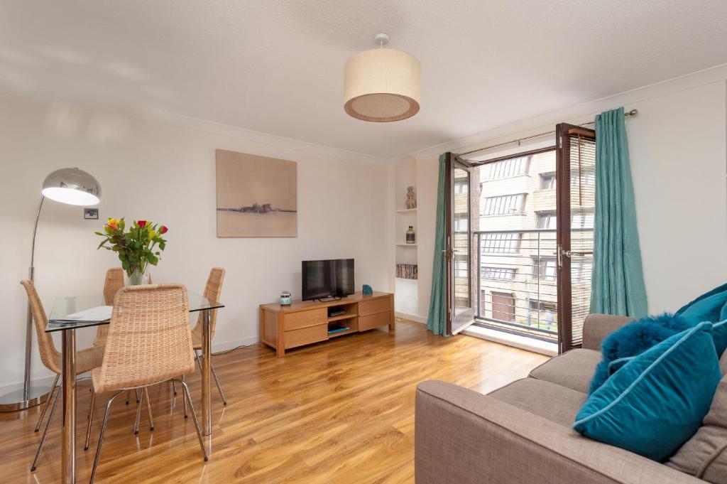 Glasgow City Flats - 
