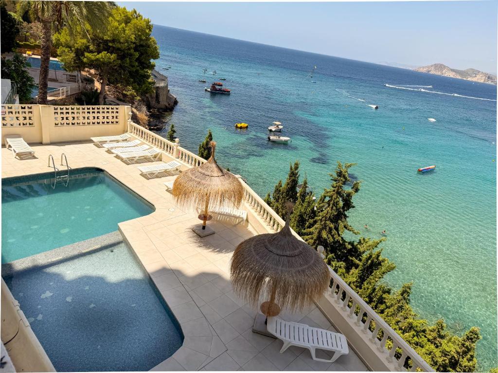 Portofino Beachfront Sea View Apartment