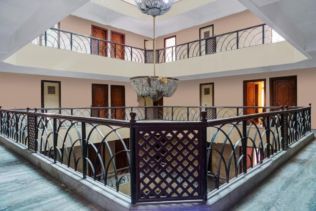Hotel O Akash Lodge