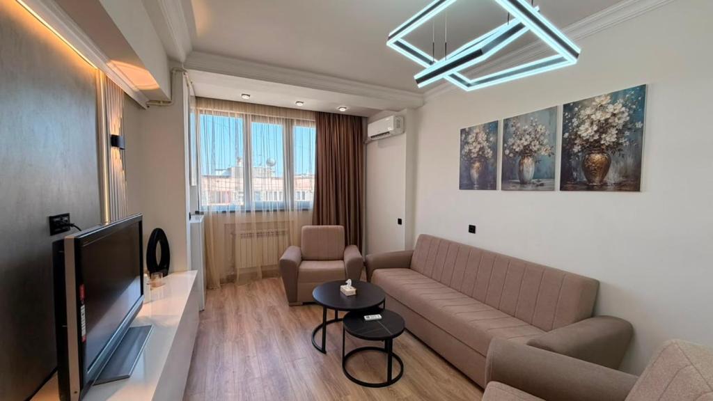 لابی و فضای عمومی مهمان‌پذیر Adel Guest House در مرکز شهر - تصویر ۵