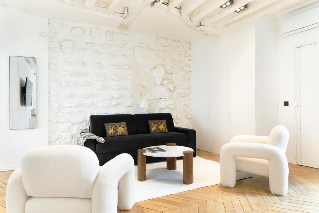 Pick a Flat's AC Apartment in Le Marais - Rue des Gravilliers