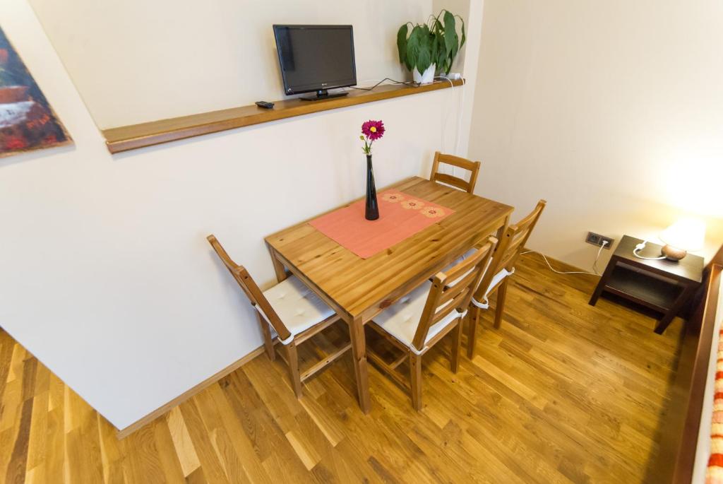 TV a/nebo společenská místnost v ubytování Penzion Delanta