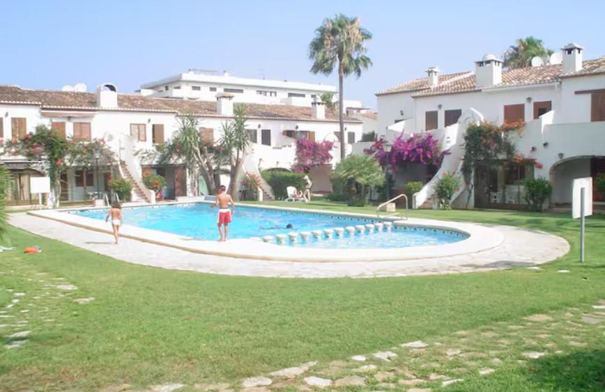 Bungalow con encanto, sol y playa
