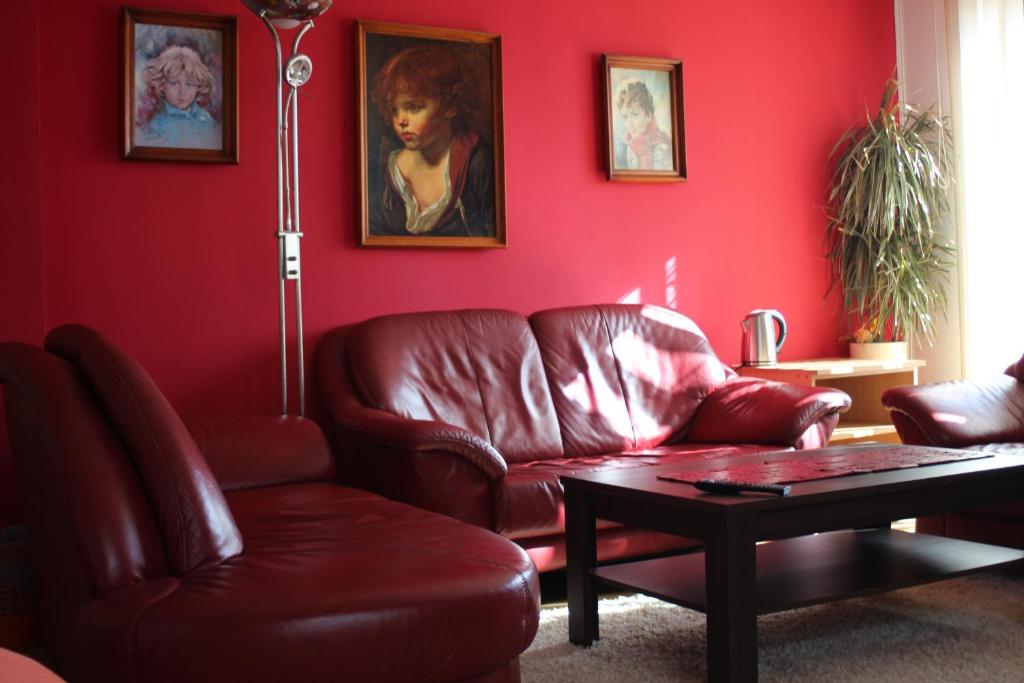 A seating area at Penzion Rosnicka Liesek