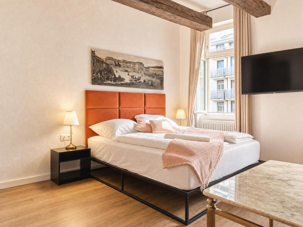 Charming 2BR Apartment 11-Min to Meidling Station
