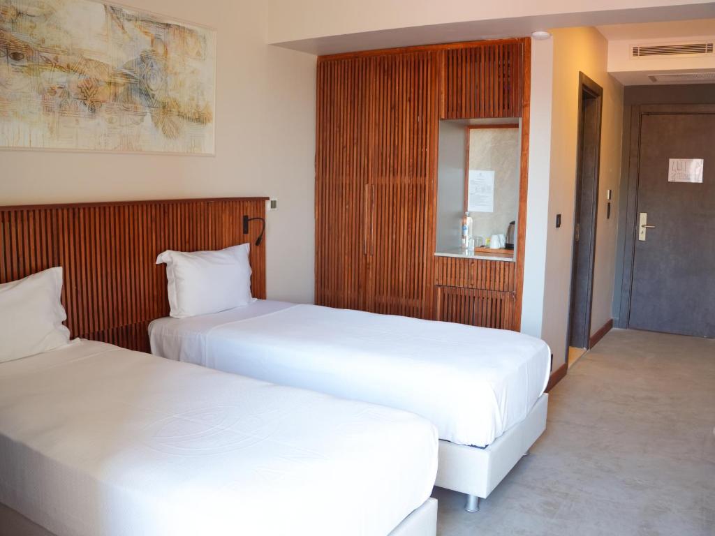ERTAN OTEL - Double Or Twin Room With Side Sea View