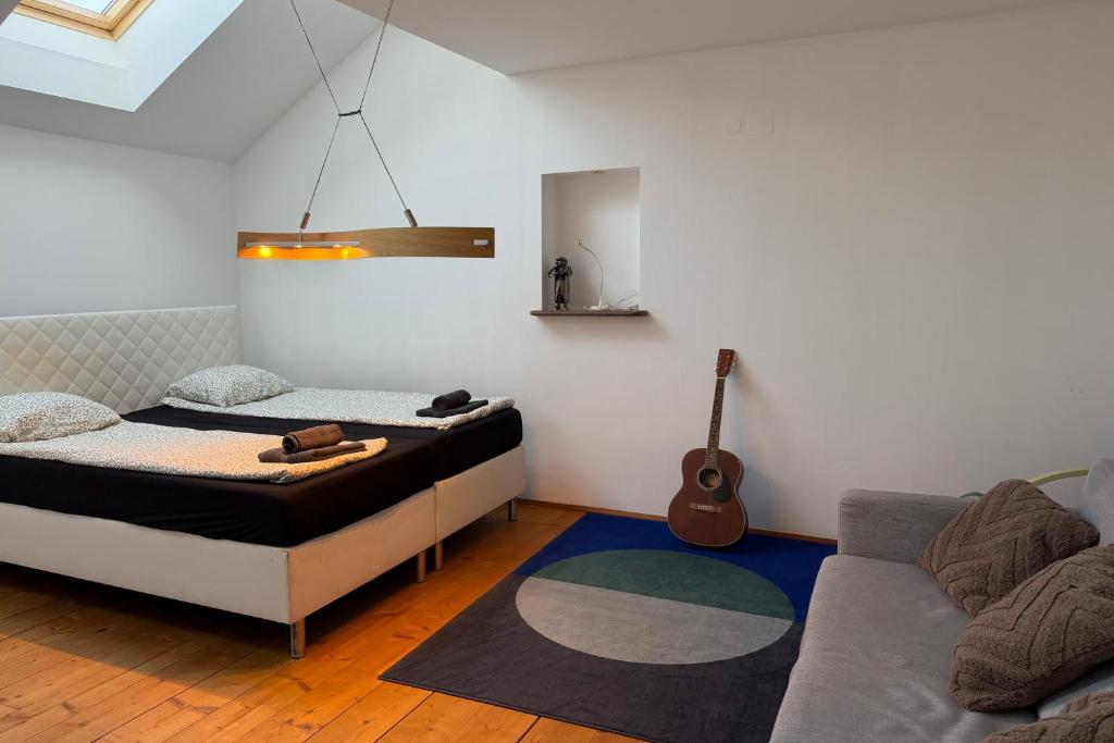 Rooftop Maisonette - Terrace & AC
