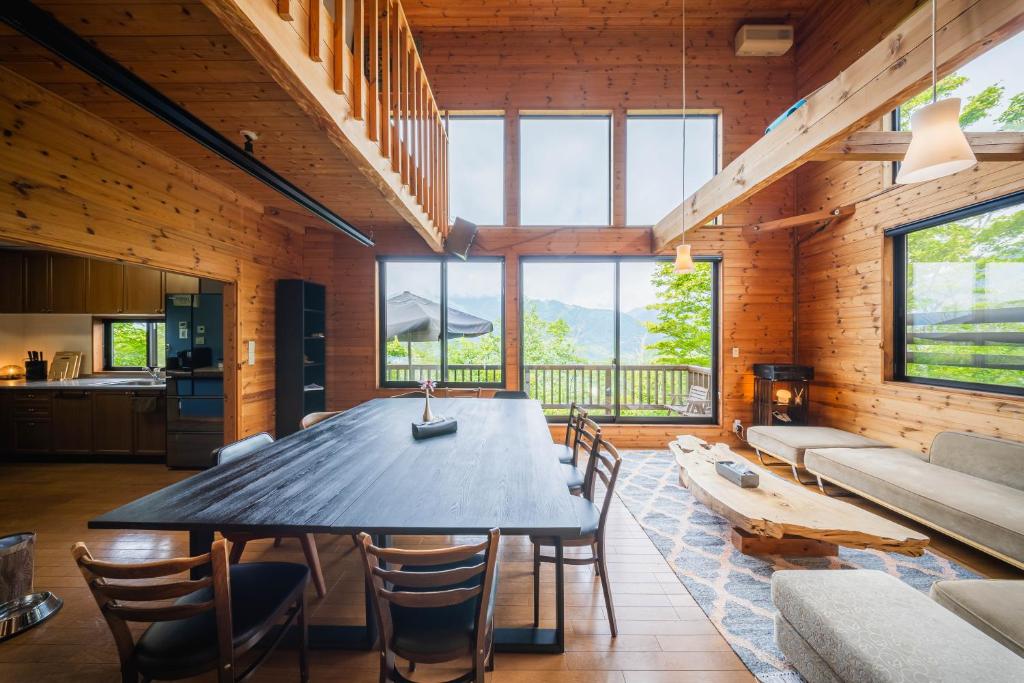 WAKURABA- Chalet with the best views in Hakuba!
