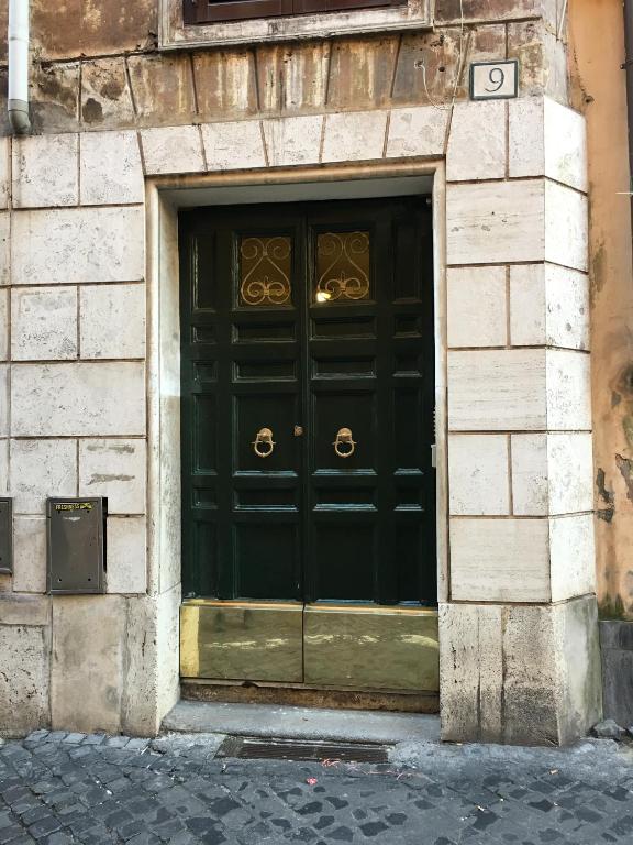 Pantheon Old Suite