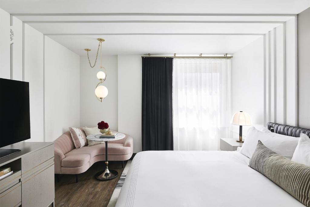 Hotel Kansas City, in The Unbound Collection by Hyatt - Housity