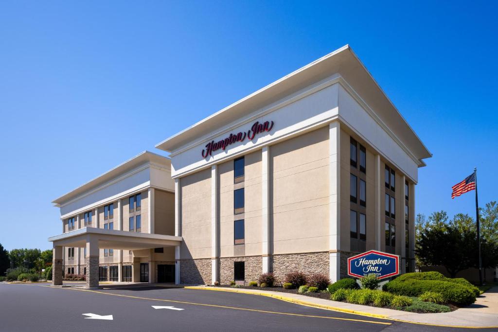 a rendering of a hampton inn and suites at Hampton Inn Dover in Dover