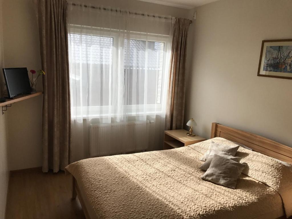 Pilaites svetingi namai - Housity